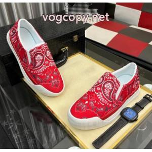 コピー 商品 通販    スニーカー雑誌も街も人気アイテム オーバーサイズ 今っぽくDSQUARED2..