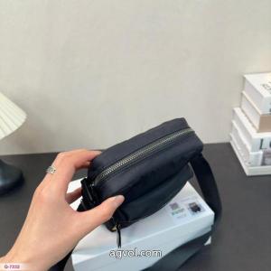 スーパー コピー どこで 買える大人気モデル オシャレさんお勧め! 別注モデルディースクエアード    バッグ..