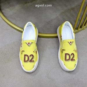 目を惹く 快適的 今季は色を使った注目新品    スニーカー偽 ブランド 通販DSQUARED2.