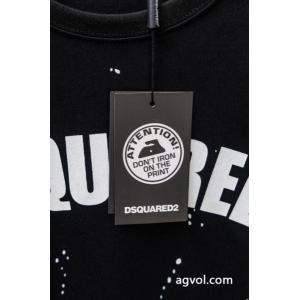 コピー 商品 ブランド最終価格 流行フォルム ロゴが美しい半袖TシャツDSQUARED2