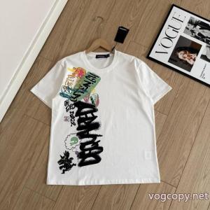 半袖TシャツHOT本物保証 大好評アイテム 周りの視線を圧倒する新作DSQUARED2コピー 商品 販売