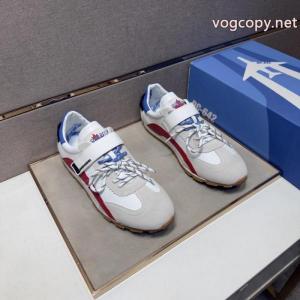 抜け感を出す モード感の高い2026のスタイル 超人気新品ブランド コピー 品スニーカーDSQUARED2.