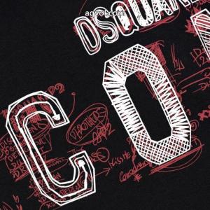 DSQUARED2ブランド コピー 販売 最終価格 大絶賛 話題が沸騰中半袖Tシャツ