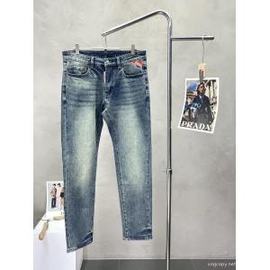 ブランド コピー 通販新作モデル 格安*出品*新品 快適さと洗練された表情ジーンズDSQUARED2