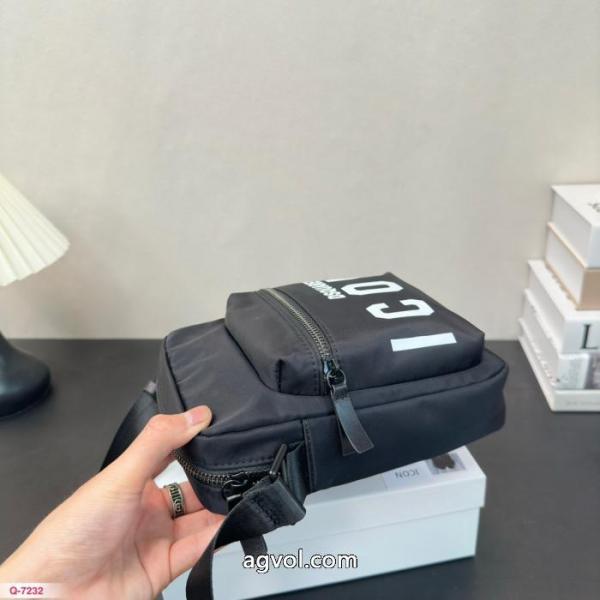 希少大人気 上品低価 世界で誰もが憧れるブランドバッグブランド 品 激安 通販ディースクエアード.. 5