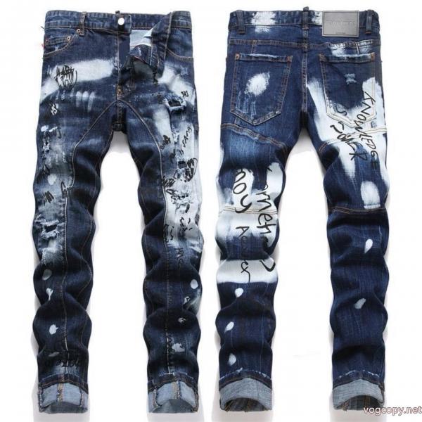 ブランド コピー 品DSQUARED2ジーンズ今年活躍した TOPセラー賞 完売再入荷 0