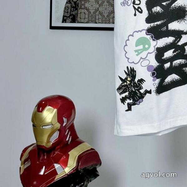 偽 ブランド 通販ディースクエアード 半袖T人気セール260%新品 今絶対に取り入れたい 期間限定. 5