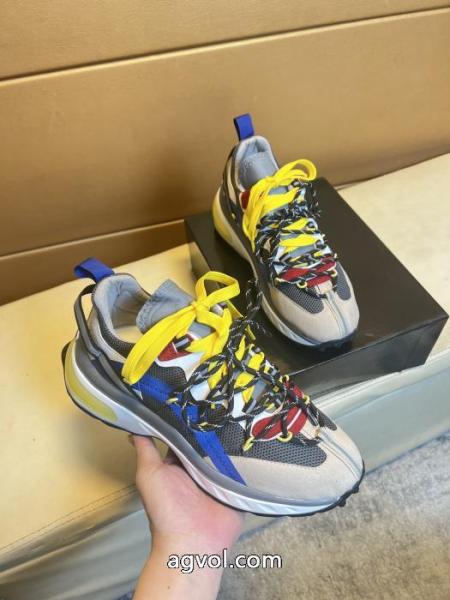 ブランド コピー軽やかな印象 激レア 限定 大人気開催中!DSQUARED2 スニーカー. 3
